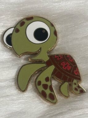 Disney Finding Nemo Squirt Baby Sea Turtle Enamel Pin 2003